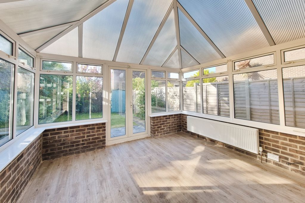 Property photo 3 of 14 20260414_084547