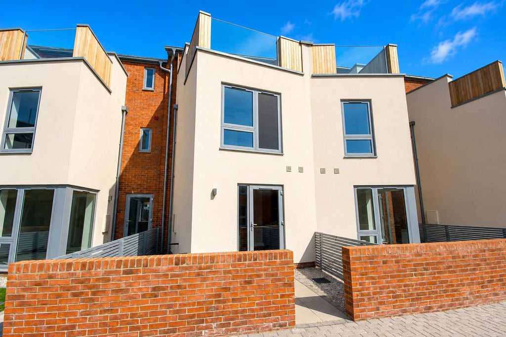 Property photo 1 of 11 3E636c43-3018-4608-8169-d0B7Ab88d870.Png