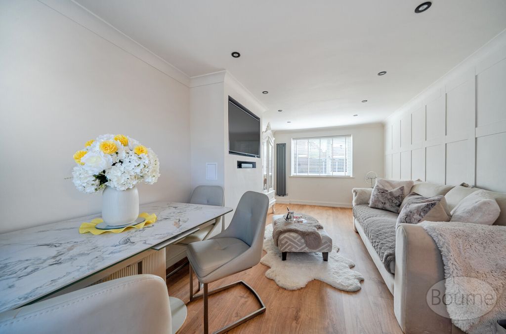 Property photo 2 of 24 A1627Ed0-6347-43c...