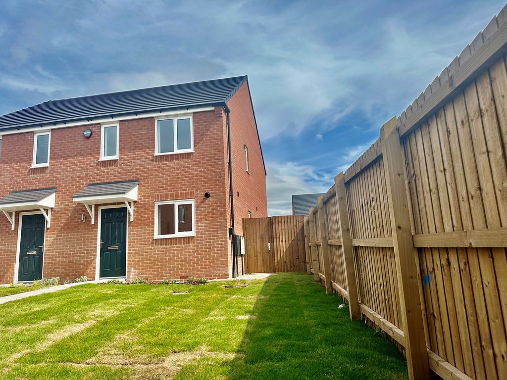 Property photo 2 of 12