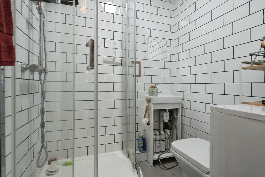 Property photo 3 of 10 Pbox-Img.Jpg