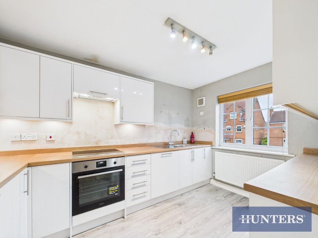 Property photo 2 of 19 Cam01494G0-Pr0456-Still011.Jpg