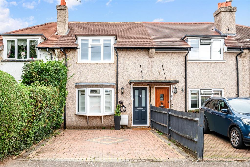 Property photo 1 of 16 Horton Hill (16A).Jpg