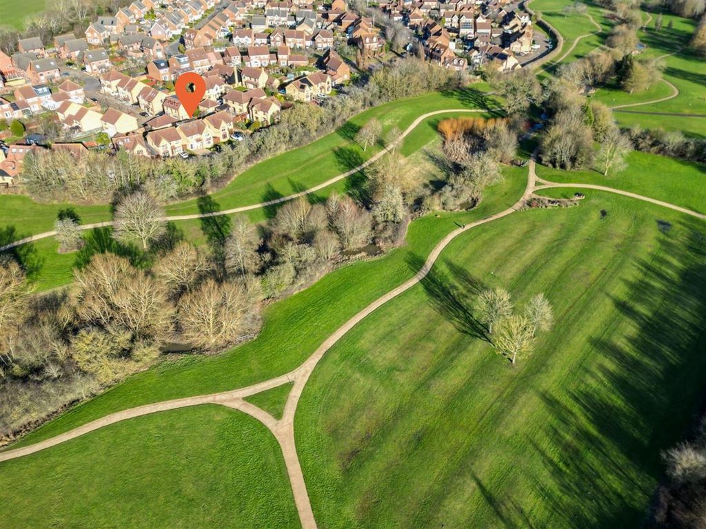 Property photo 2 of 31 Rrrrrrrrrrr.Jpg