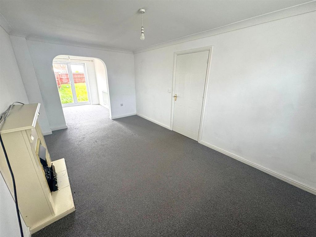 Property photo 2 of 22 3.Jpeg