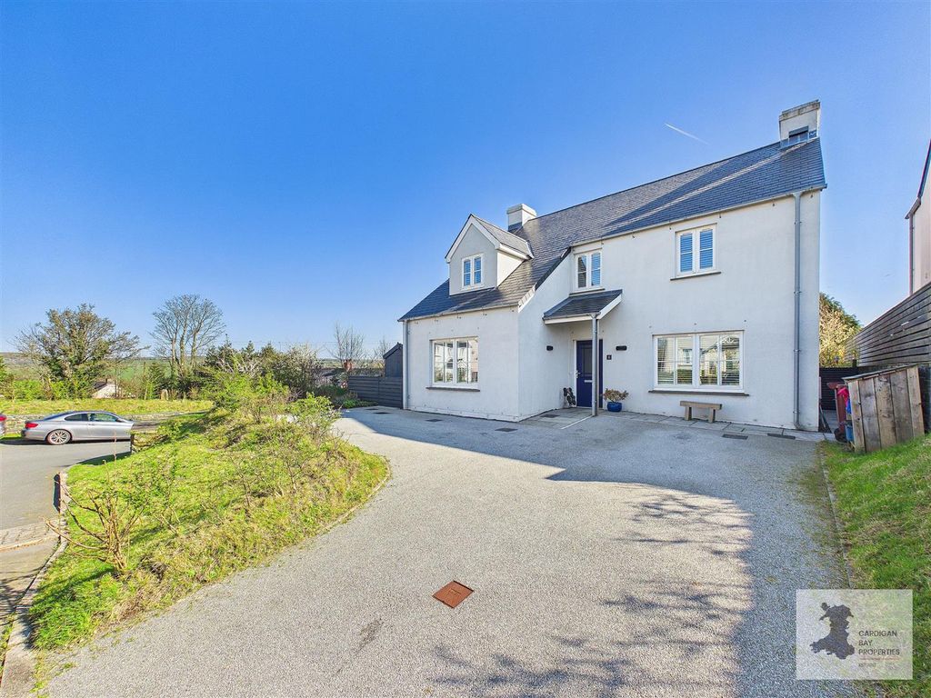 Property photo 1 of 39 Front