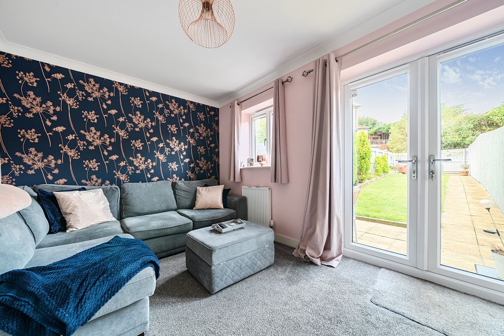 Property photo 3 of 16