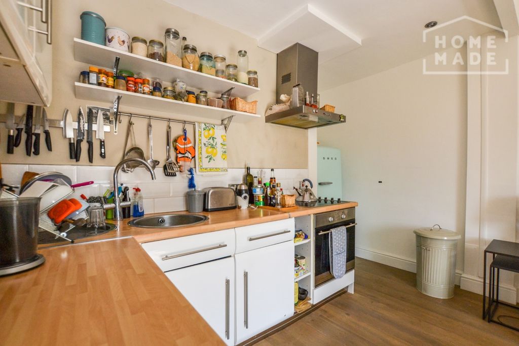 Property photo 2 of 5 Dsc_011715639049721563950015 (Large).Jpg