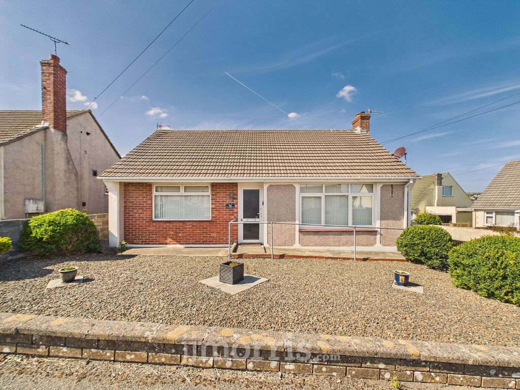 Property photo 1 of 21