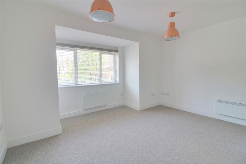 Property photo 2 of 11 Photo 7