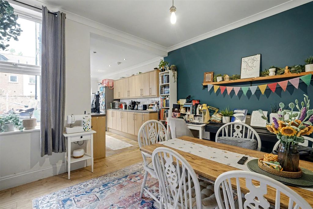 Property photo 3 of 14 Dining Room