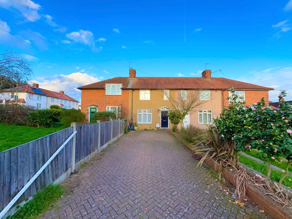 Property photo 1 of 16 Exterior