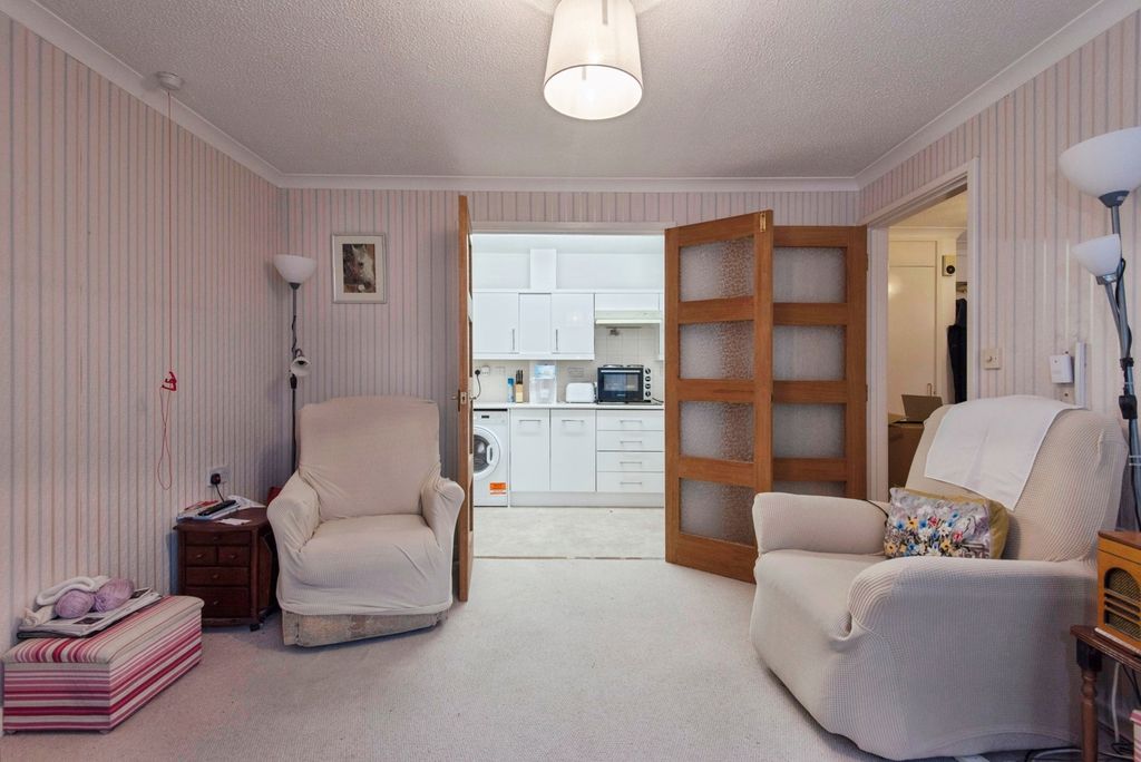 Property photo 3 of 16 Pbox-Img.Jpg