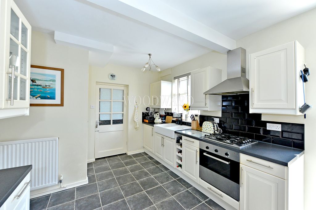Property photo 3 of 15 Kitchen/Dining Room