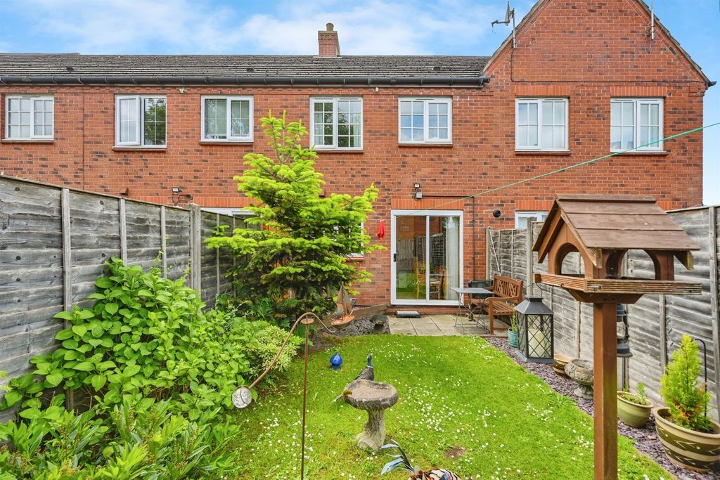 Property photo 2 of 17