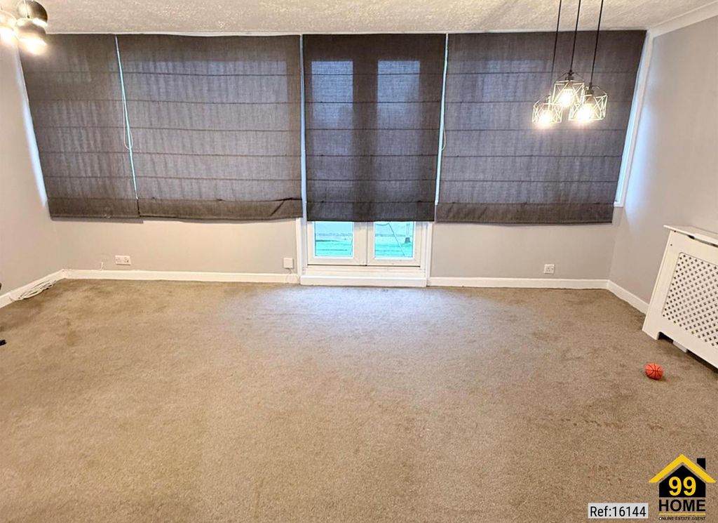 Property photo 1 of 17 Photo 0