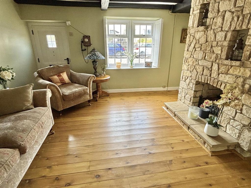 Property photo 3 of 27 8.Jpg