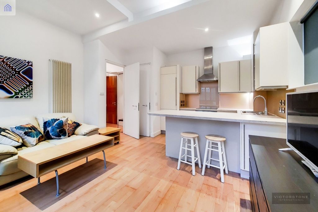 Property photo 1 of 11 2123653