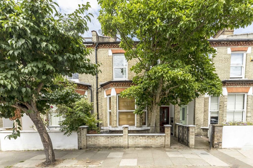 Property photo 1 of 7