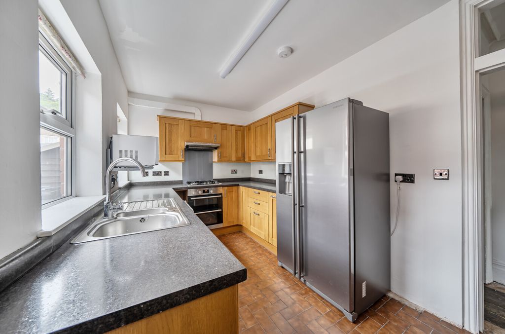 Property photo 3 of 20 1347347-7-68B6Fe7...