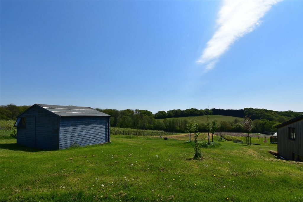 Property photo 2 of 10 Picture No. 03
