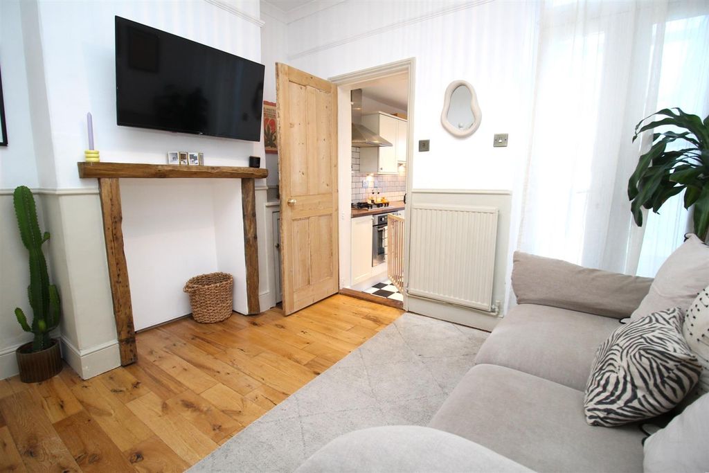 Property photo 2 of 19 Img_1391.Jpg