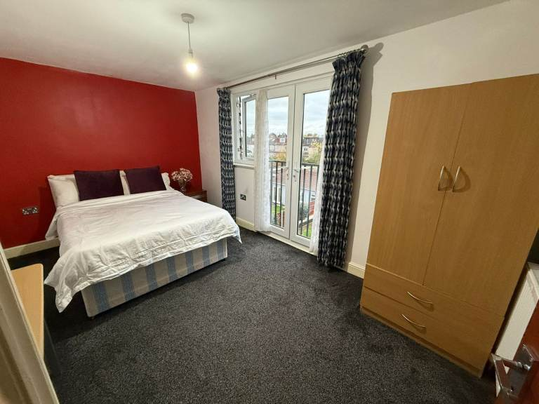 Property photo 1 of 3