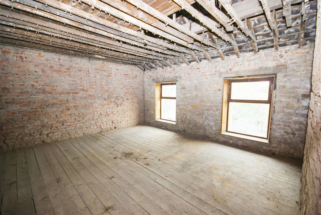 Property photo 2 of 6 Room One