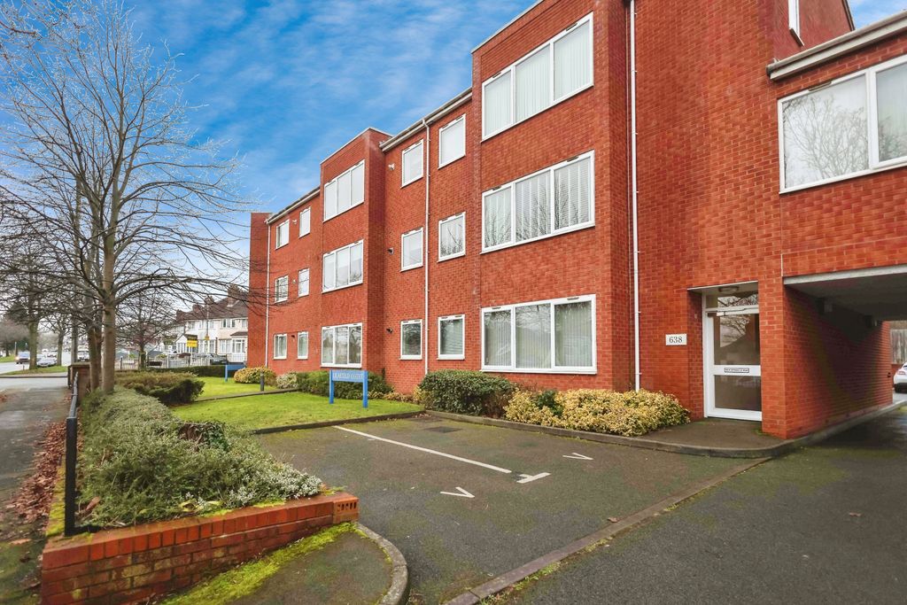 Property photo 1 of 16 General View