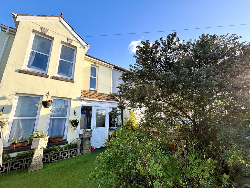 Property photo 1 of 18 Photo 17