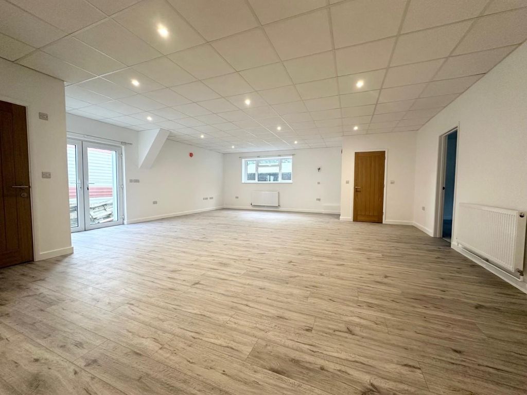 Property photo 1 of 10 Open Plan.Jpg