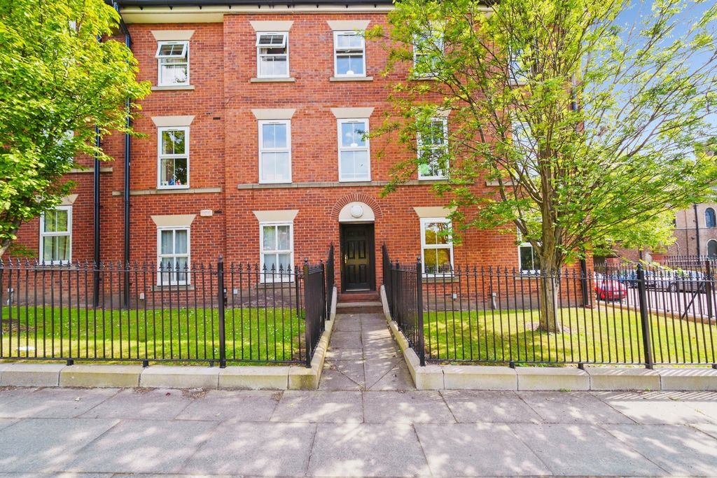 Property photo 1 of 17 Pbox-Img.Jpg
