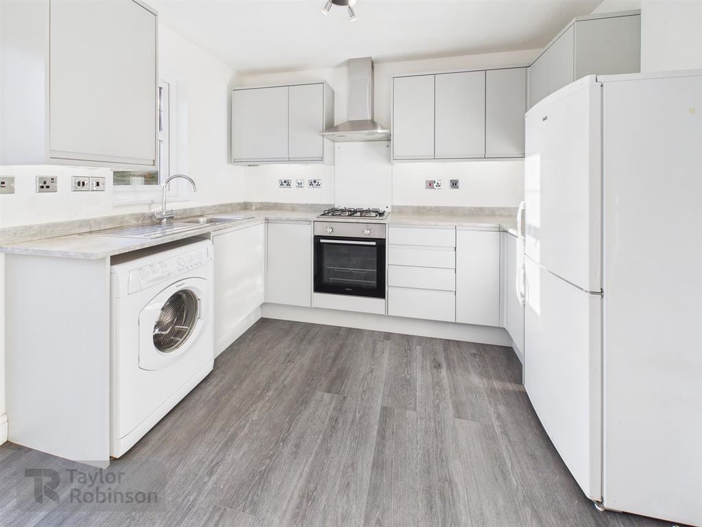 Property photo 2 of 14 Cam02600G0-Pr0607-Still010.Jpg