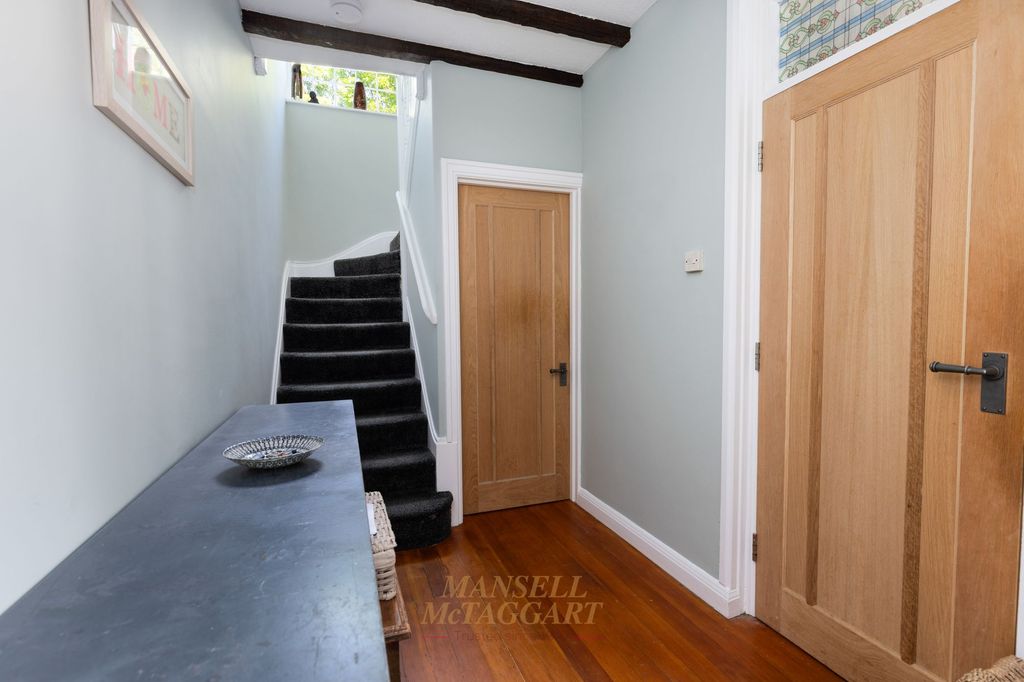 Property photo 3 of 34