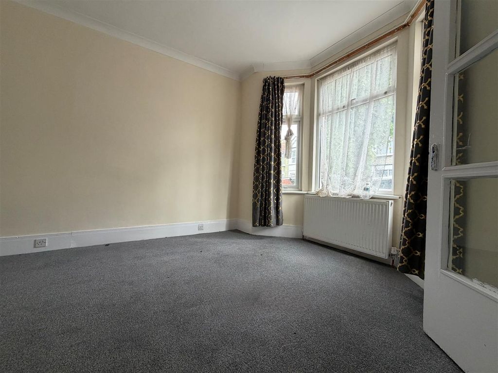 Property photo 2 of 15 8.Jpg