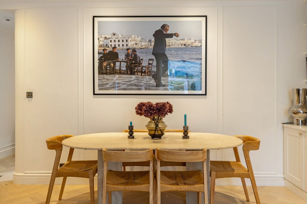 Property photo 2 of 20 Dining Area