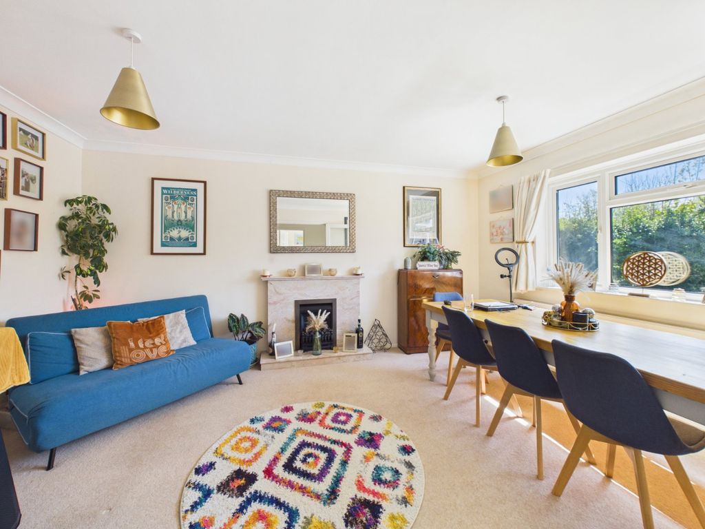 Property photo 2 of 13 Picture No. 17