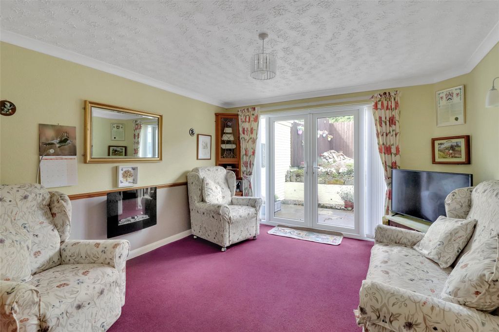 Property photo 2 of 10 Picture No. 06