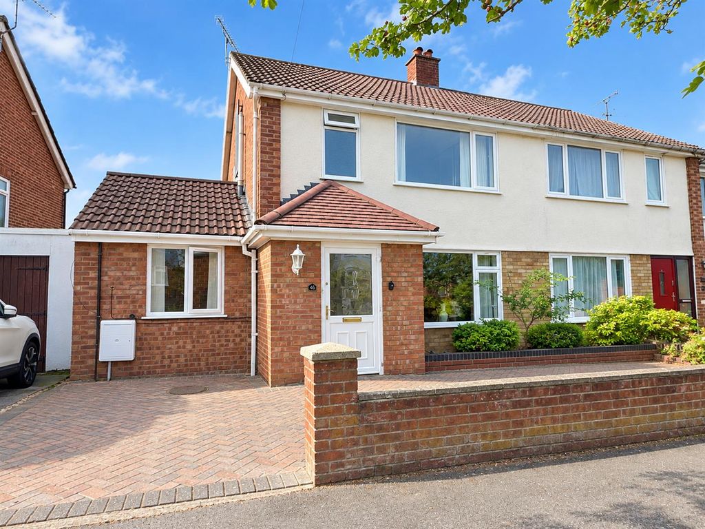 Property photo 1 of 18 d3A52Ec8-0d56-41Fc-Bd2A-5cc2Fca6B34d.Png