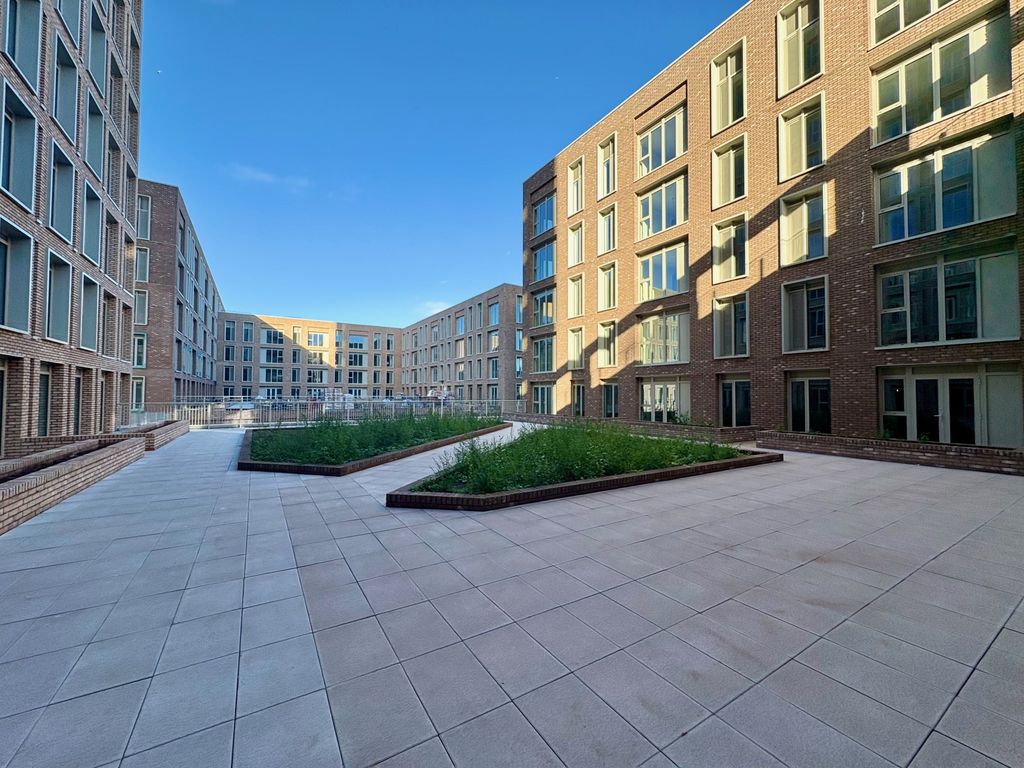 Property photo 1 of 9 View