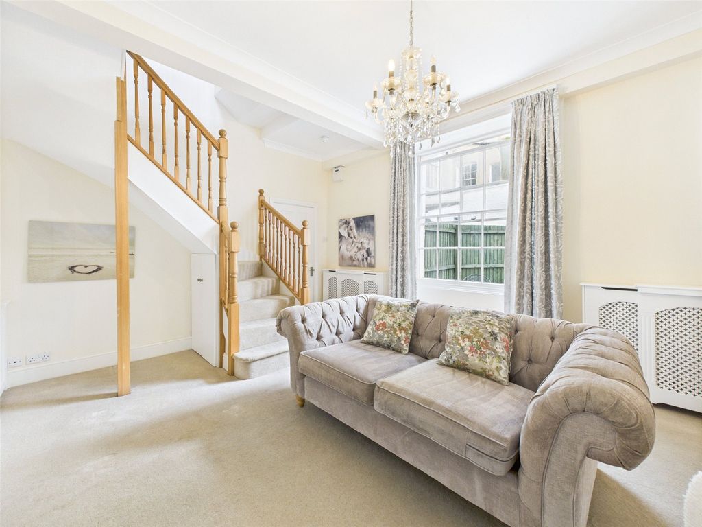 Property photo 3 of 12 Picture No. 04