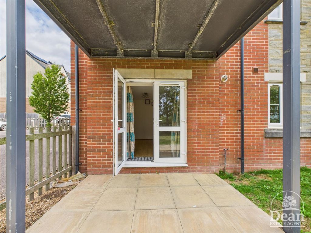 Property photo 2 of 13