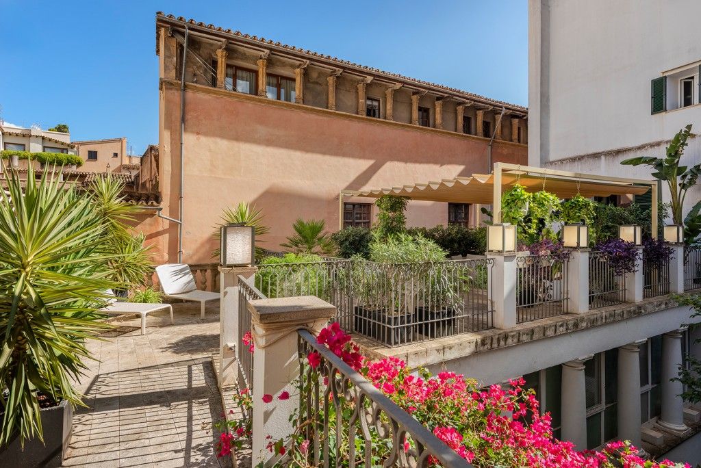 Property photo 3 of 20 New Terrace (3)