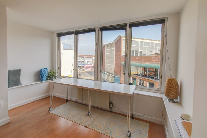Property photo 3 of 10 Bay Window