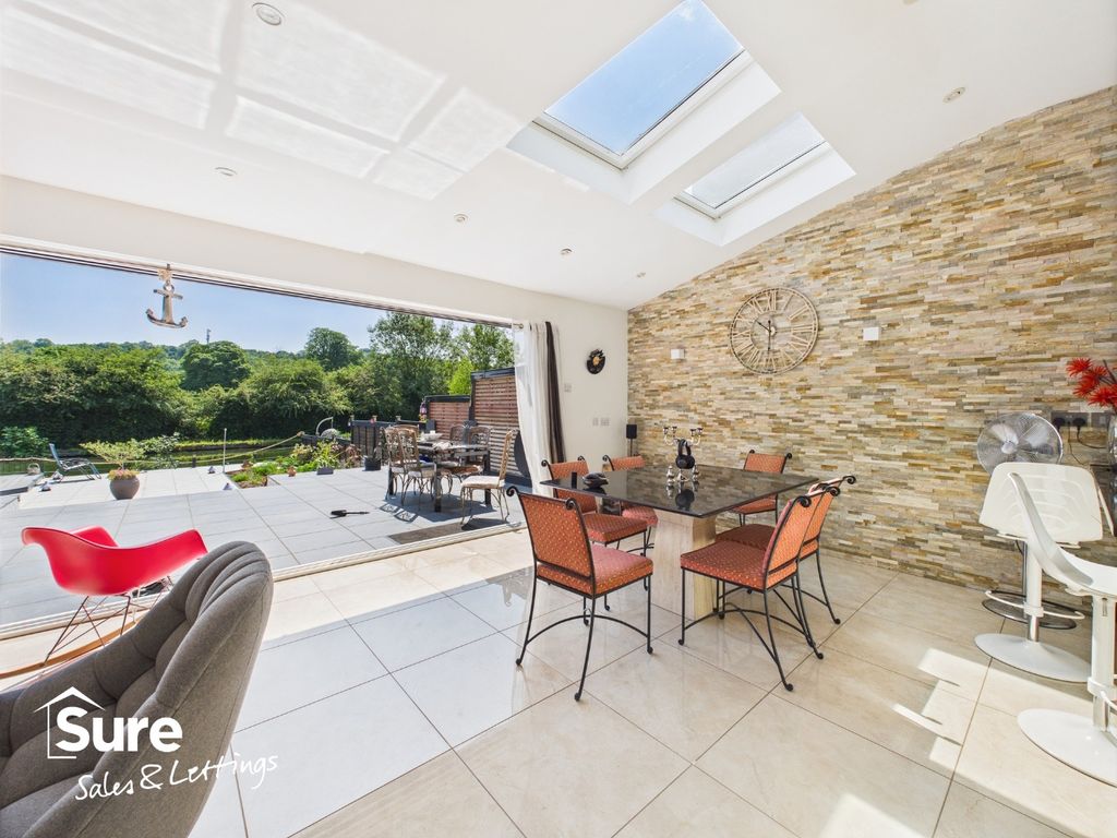 Property photo 3 of 14 4442362