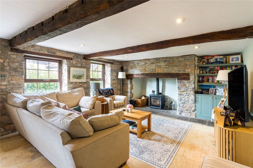 Property photo 2 of 15 Reception Room