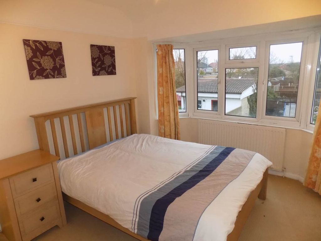 Property photo 3 of 5 Bedroom