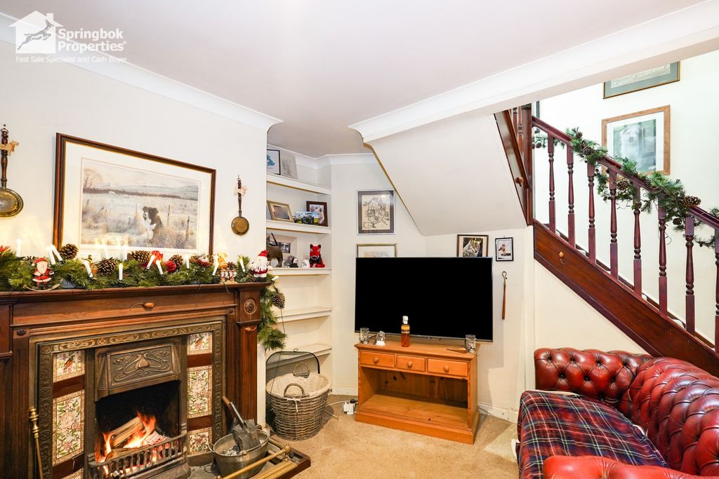 Property photo 3 of 21 Image 2