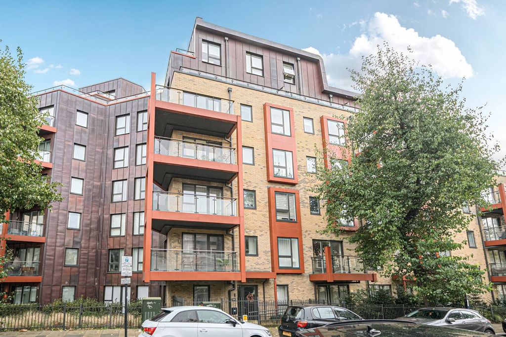 Property photo 2 of 13