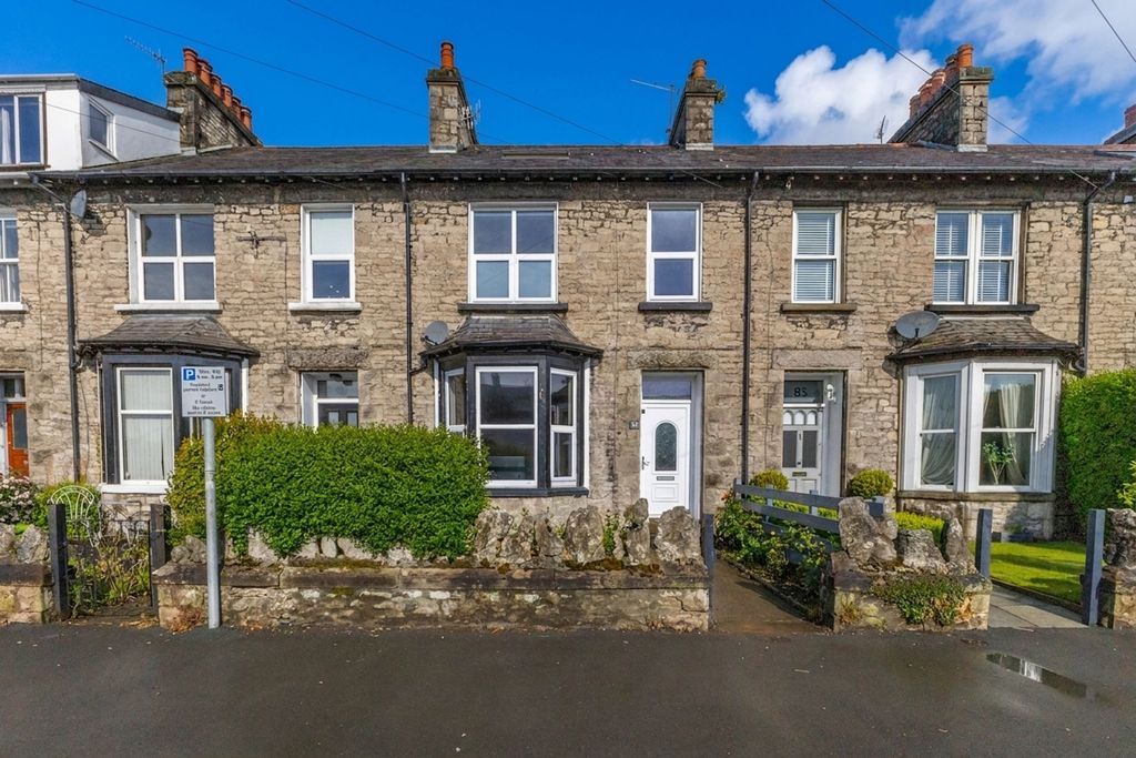 Property photo 1 of 30